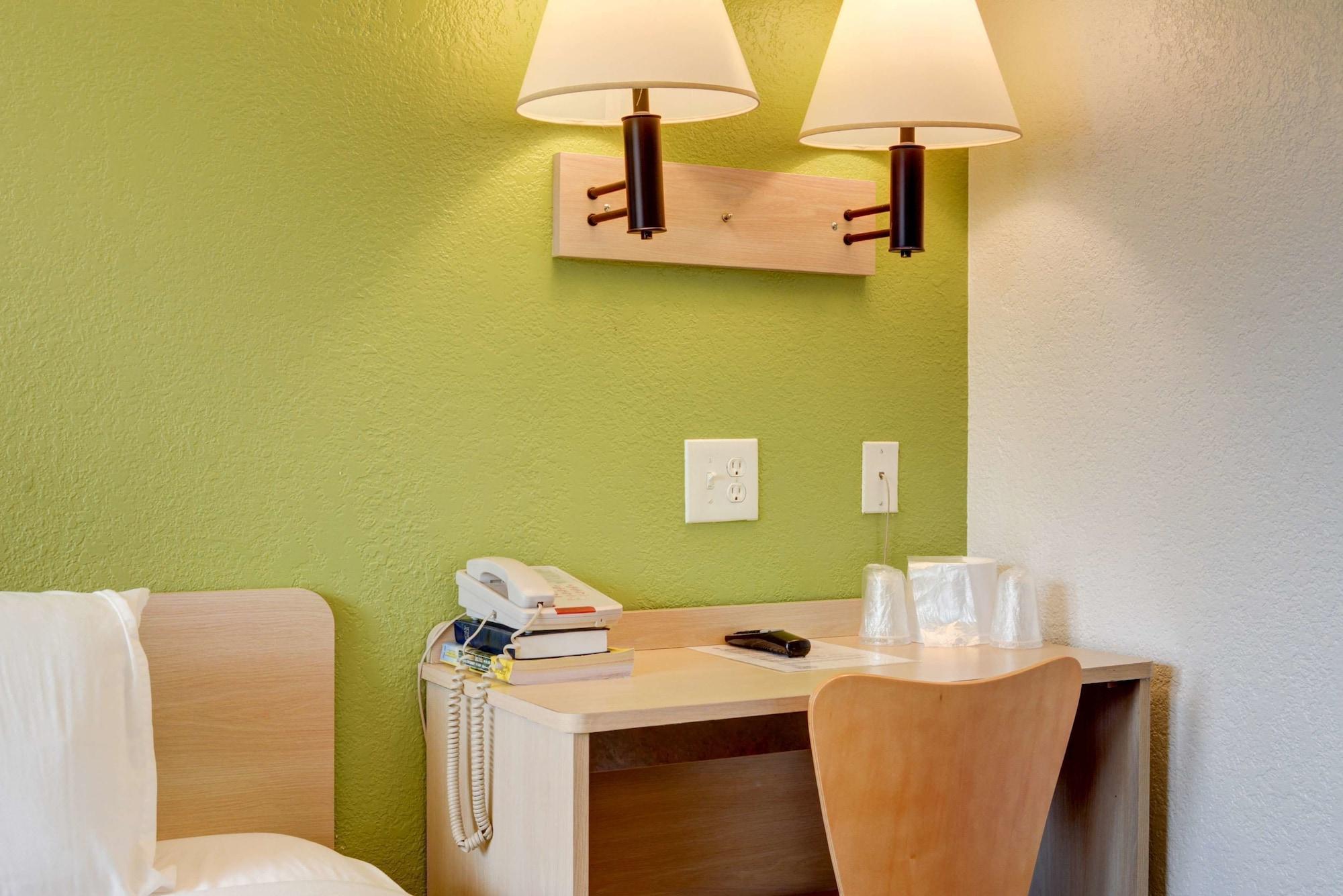 Motel 6-Springfield, Or - Eugene North Екстериор снимка