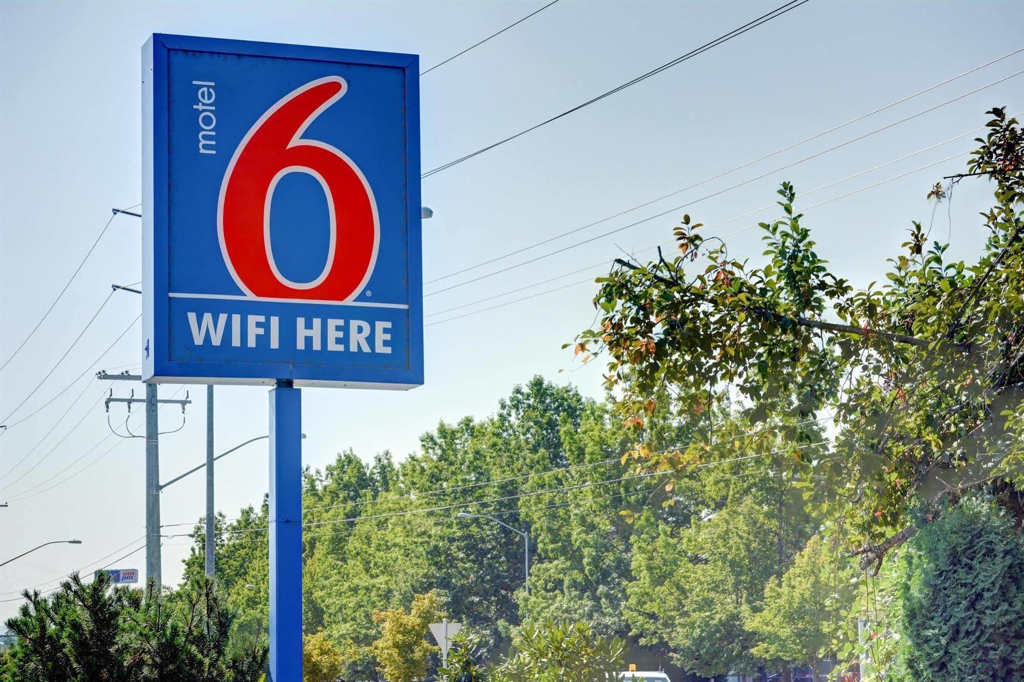 Motel 6-Springfield, Or - Eugene North Екстериор снимка